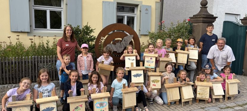 Ferienpasskinder auf Fledermaus-Entdeckungstour